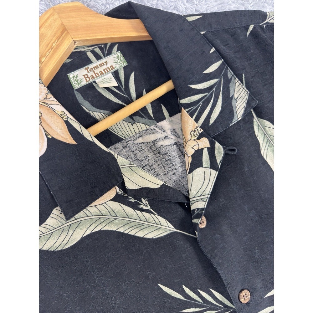 Men's Tommy Bahama Black Silk Hawaiian Tropical Short Sleeve Button Shirt XLarge